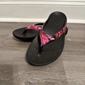 Oofos Women's OOlala Luxe Flip Flop Size 7